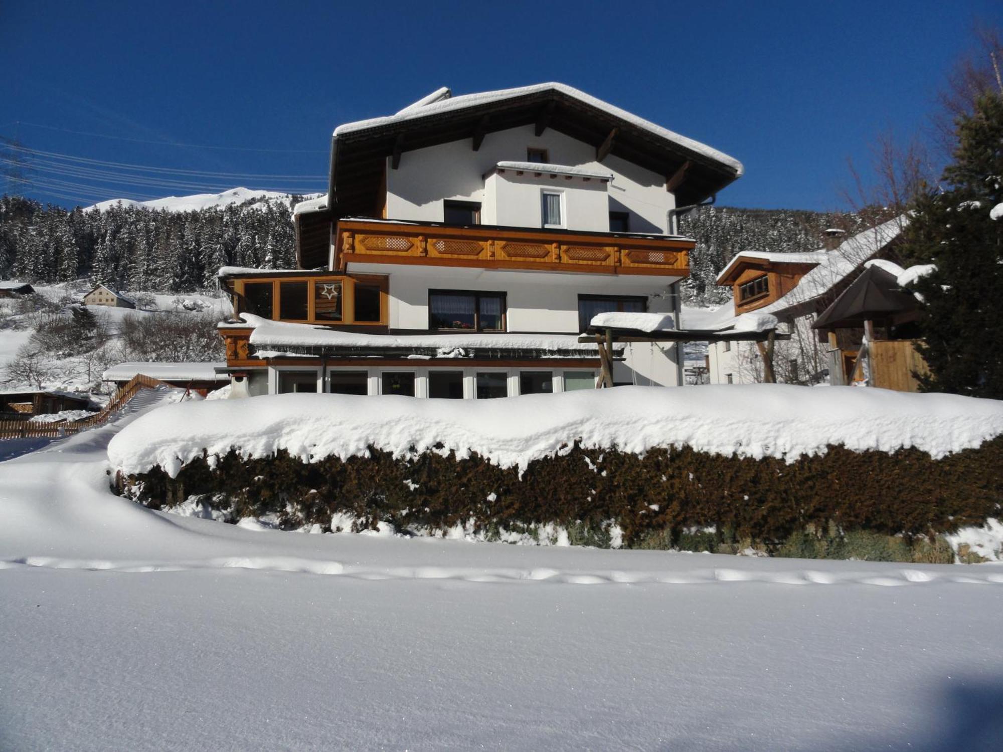Haus Hochzeigerblick Villa เวนส์ ภายนอก รูปภาพ